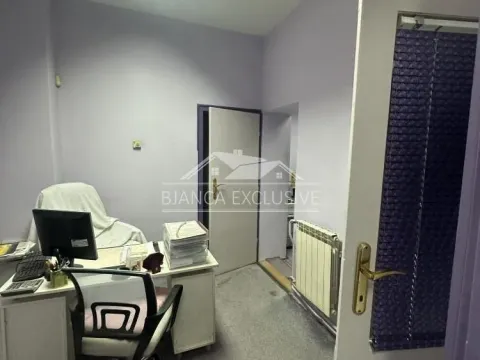 Prodaja, trosoban stan, 76m², Stari Grad, Beograd - image 2