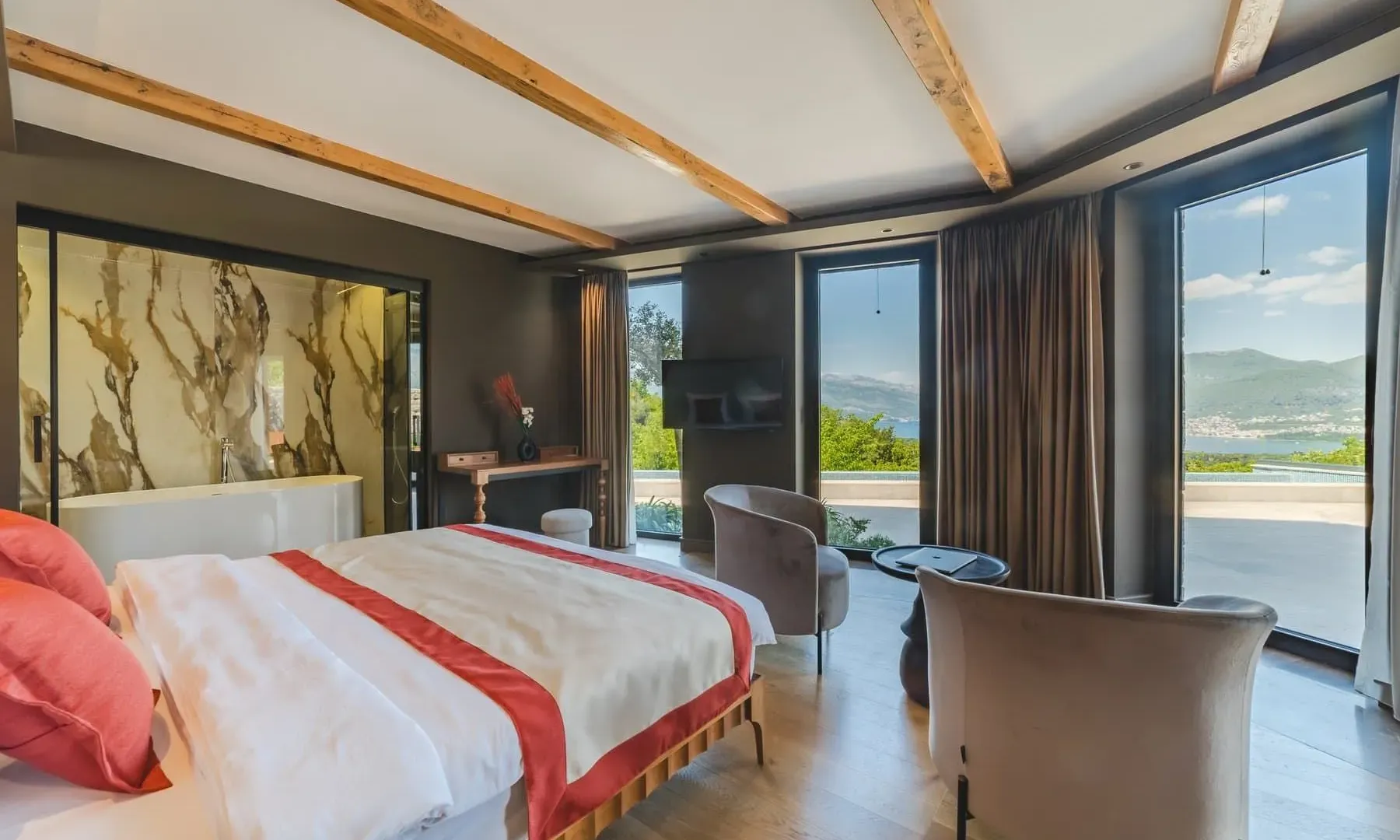 Rent, house, 520m², Đuraševići, Tivat