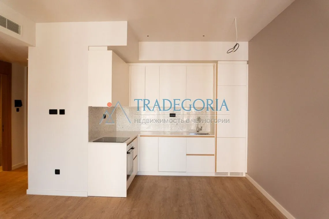 Prodaja, jednosoban stan, 56m², Tivat, Crna Gora