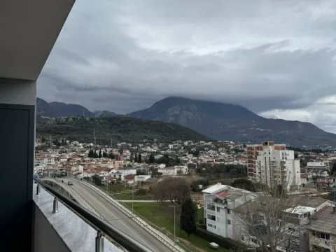 Rent, one bedroom apartment, 47m², Centar, Bar - image 17