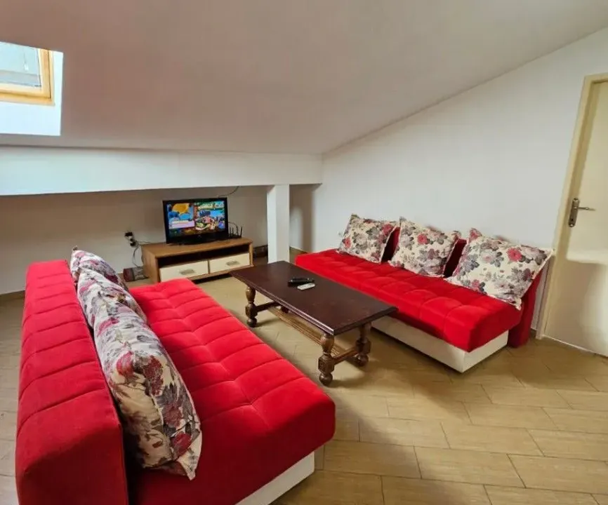 Izdavanje, jednosoban stan, 55m², Seljanovo, Tivat