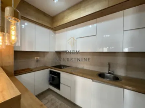 Izdavanje, dvosoban stan, 64m², Zagorič, Podgorica - image 8