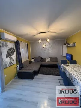 Prodaja, dvosoban stan, 54m², Lipov gaj, Novi Sad Sve Podlokacije - image 2