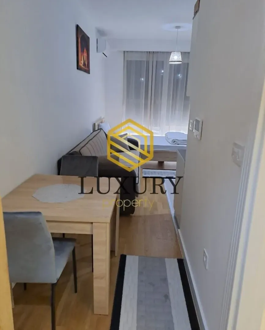 Prodaja, garsonjera, 33m², Tološi, Podgorica