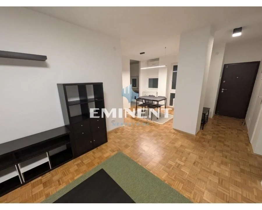 Izdavanje, trosoban stan, 71m², Novi Beograd Blok 23, Novi Beograd Sve Podlokacije