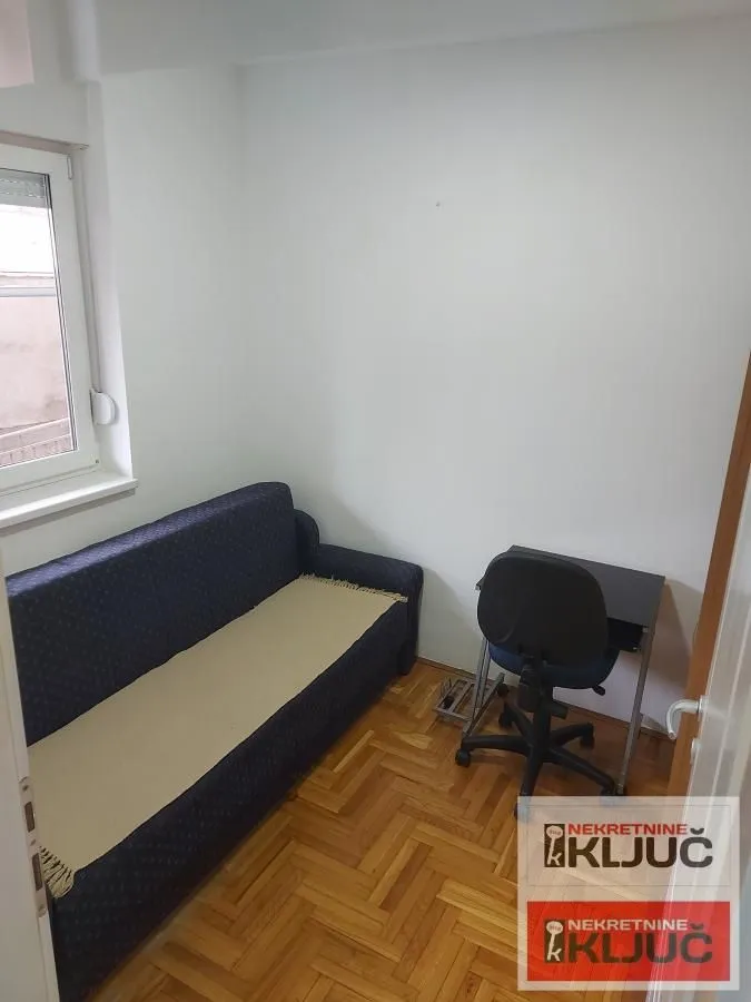 Izdavanje, jednosoban stan, 38m², Grbavica, Novi Sad Sve Podlokacije