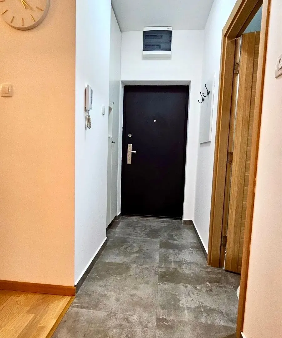 Rent, one bedroom apartment, 45m², Pobrežje, Podgorica