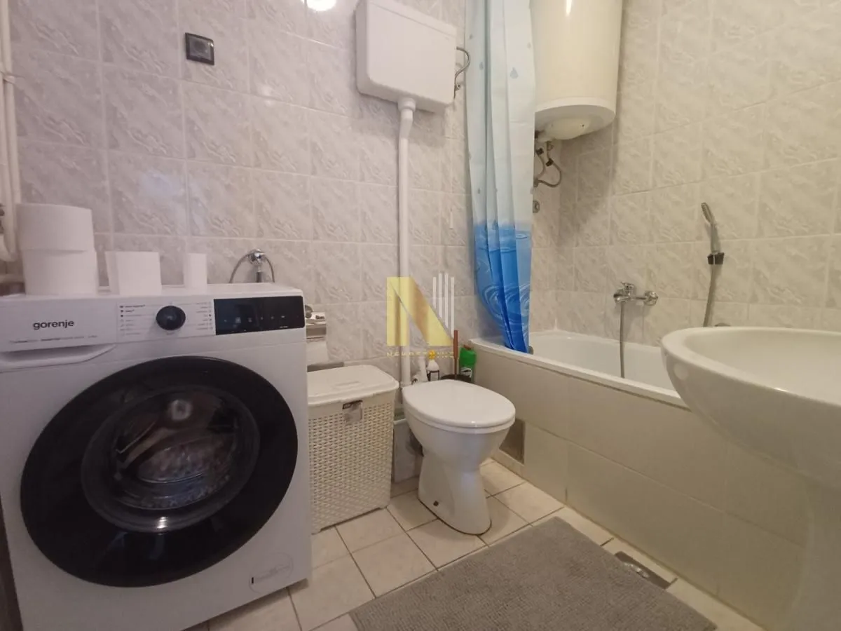 Izdavanje, dvosoban stan, 41m², Bulevar Oslobodjenja, Novi Sad Sve Podlokacije