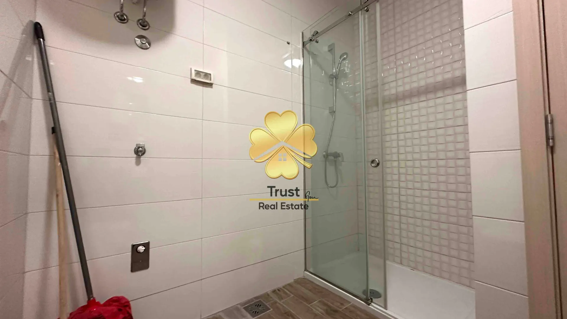 Rent, office space, 75m², City Kvart, Podgorica