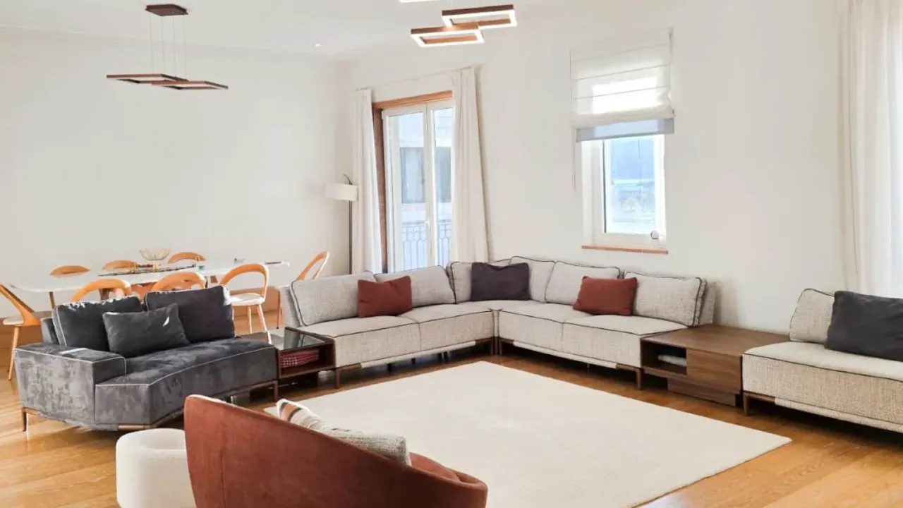 Rent, four bedroom apartment, 225m², Porto Montenegro, Tivat