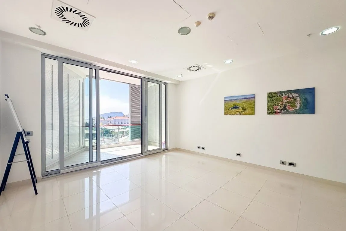 Sale, office space, 70m², Centar, Budva
