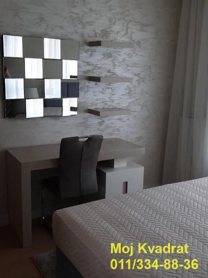 Izdavanje, četvorosoban stan, 121m², Savski Venac, Beograd