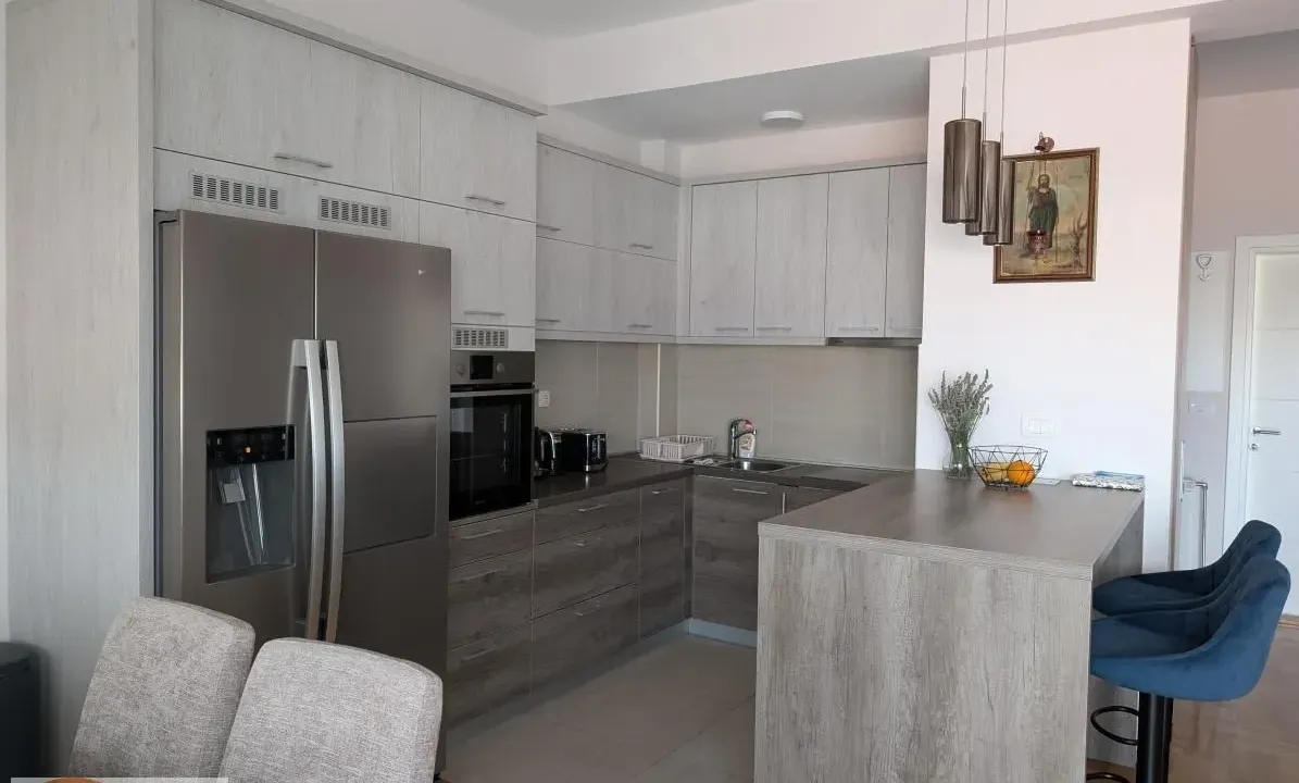 Izdavanje, trosoban stan, 75m², Borča 1, Borča Sve Podlokacije