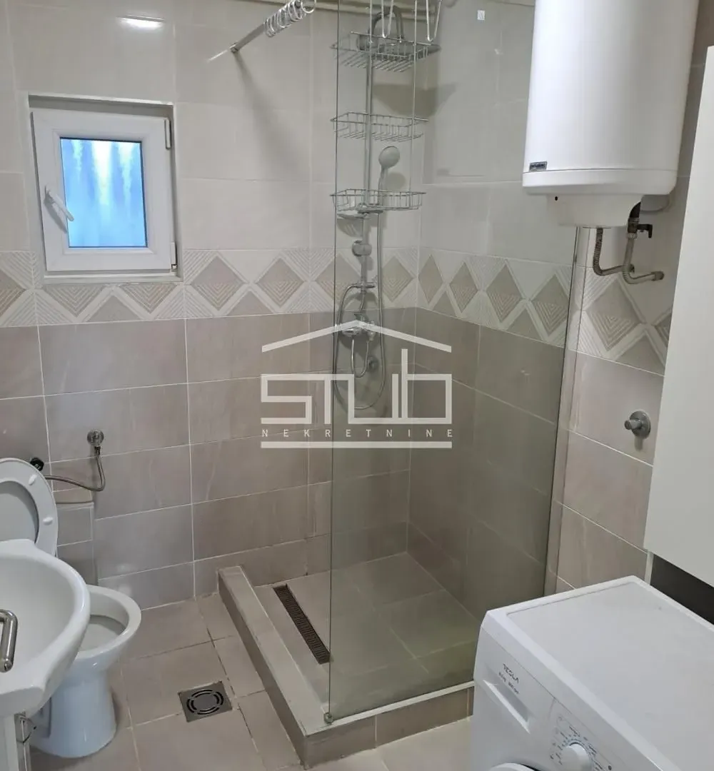 Izdavanje, dvosoban stan, 65m², Čukarica, Beograd