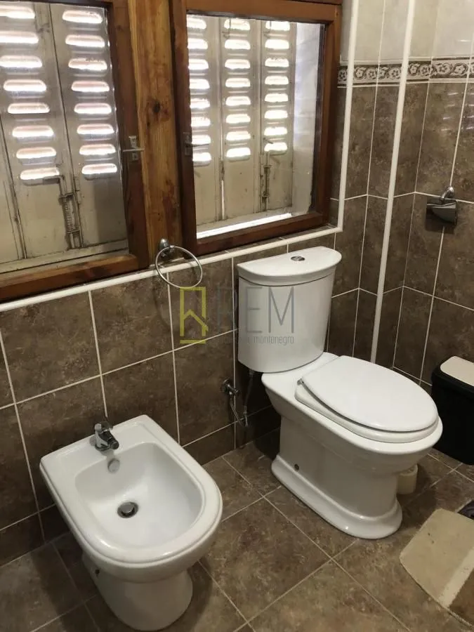 Sale, house, 300m², Šušanj, Bar