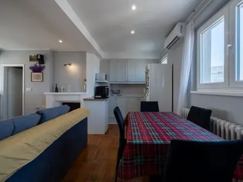 Izdavanje, trosoban stan, 65m², Vračar Hram, Vračar Sve Podlokacije - image 8