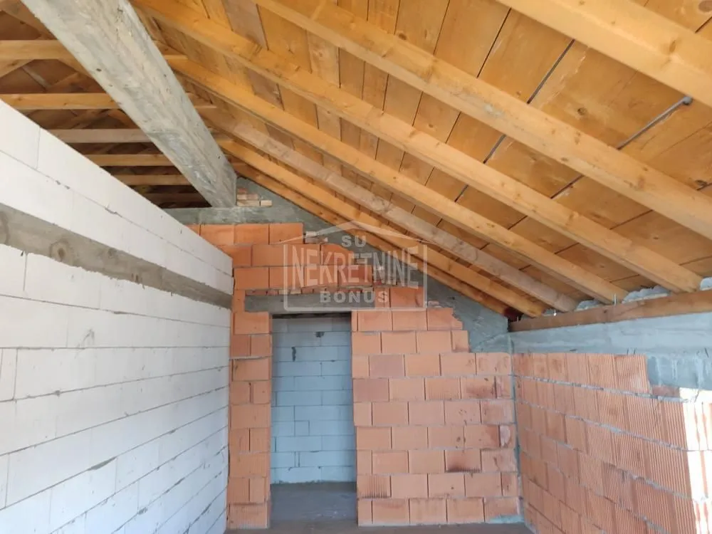 Prodaja, kuća, 505m², Novo Selo, Subotica
