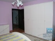 Izdavanje, kuća, 492m², Paraćin, Srbija - image 32