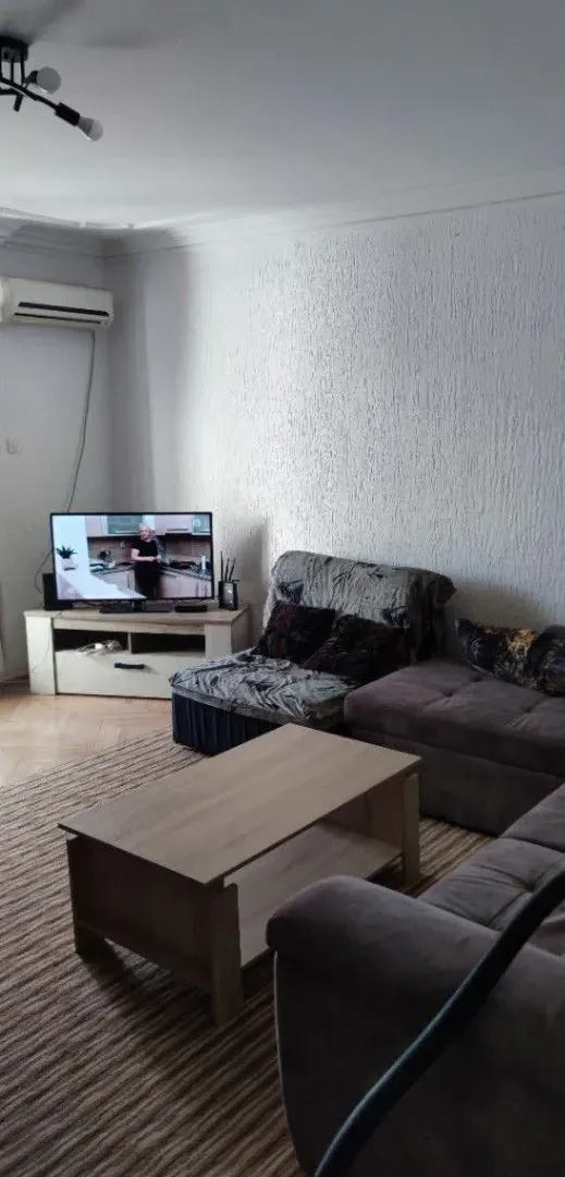 Izdavanje, dvosoban stan, 60m², Budva, Crna Gora