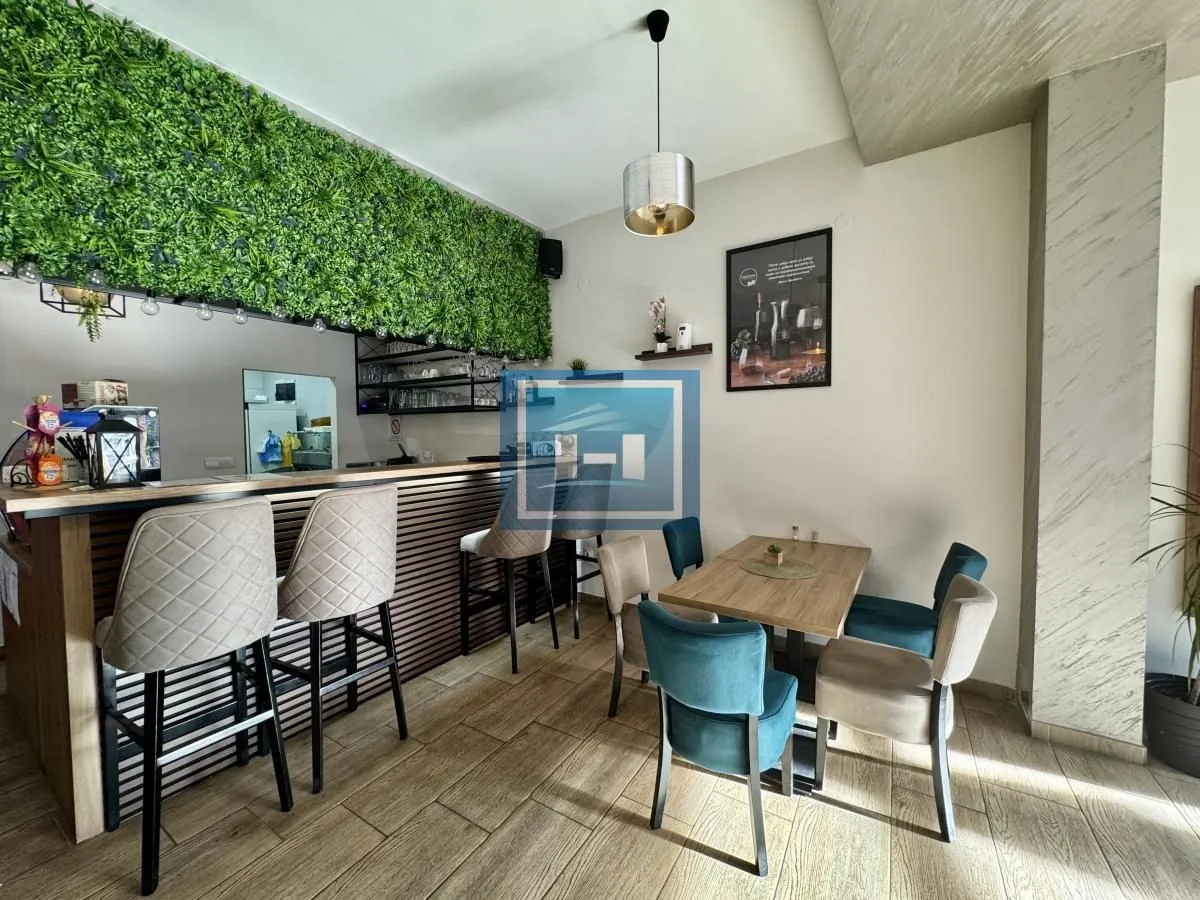Prodaja, ugostiteljski objekat, 84m², Centar, Ćuprija