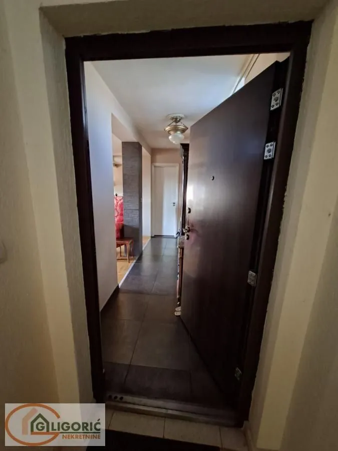 Prodaja, trosoban stan, 79m², Pančevo, Srbija
