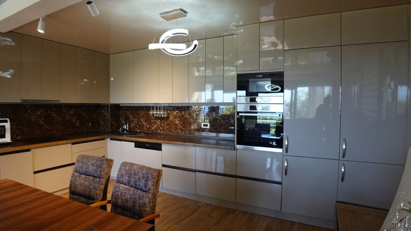 Prodaja, kuća, 207m², Bar, Crna Gora