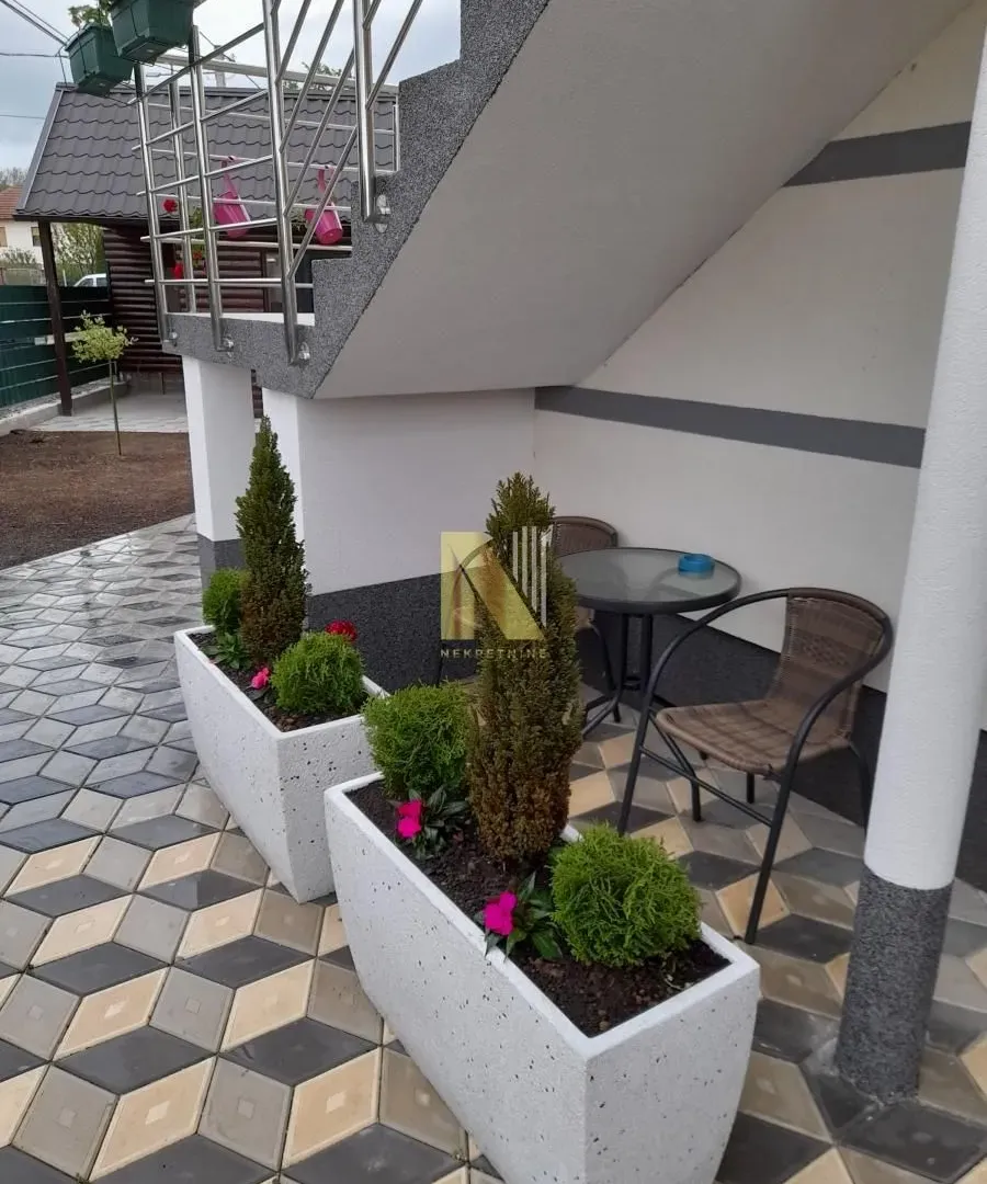 Sale, office space, 396m², Banja Vrdnik, Irig