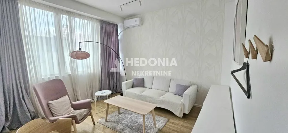 Rent, office space, 18m², Savski Venac, Beograd