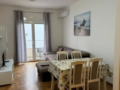 Izdavanje, dvosoban stan, 55m², Velji Vinogradi, Budva - image 10