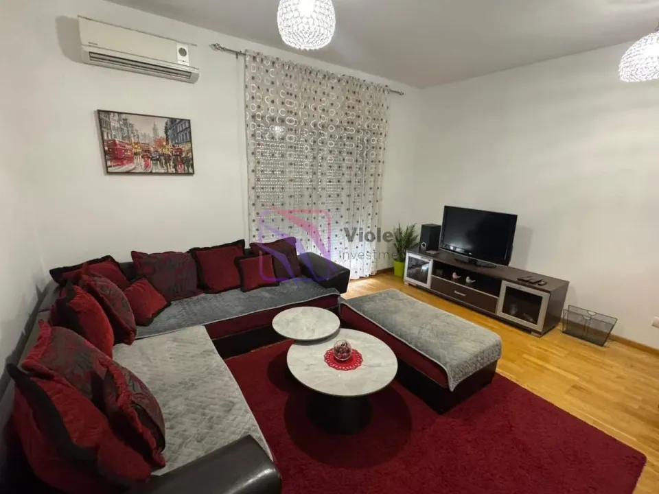Izdavanje, dvosoban stan, 74m², City Kvart, Podgorica