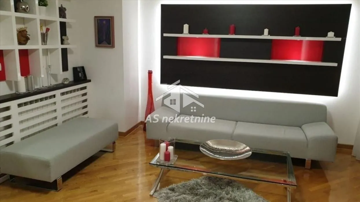 Izdavanje, dvosoban stan, 60m², Vračar Hram, Vračar Sve Podlokacije