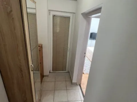 Izdavanje, jednosoban stan, 35m², Stari Aerodrom, Podgorica - image 10