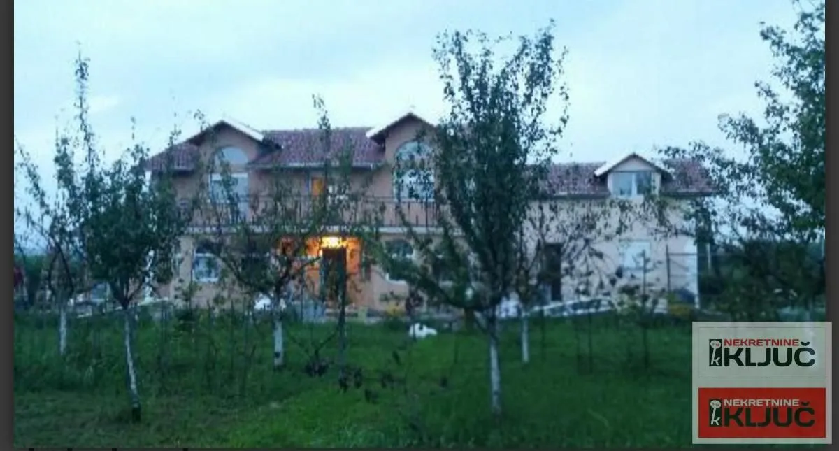 Rent, house, 400m², Trandžament, Petrovaradin