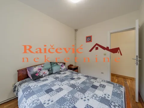 Izdavanje, trosoban stan, 70m², Dedinje Sve Podlokacije, Beograd - image 18