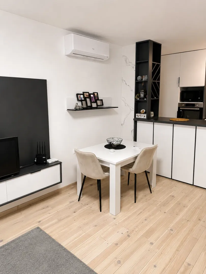 Izdavanje, kuća, 100m², Golubovci, Podgorica