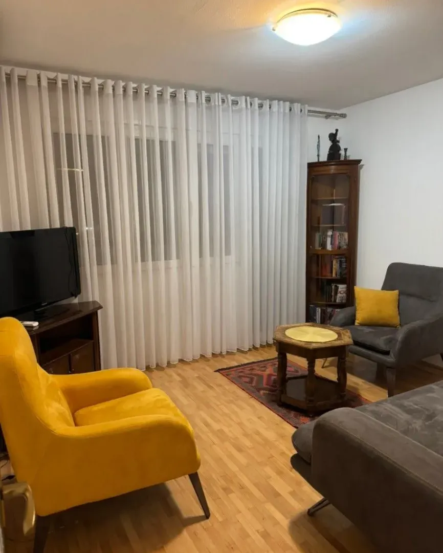 Izdavanje, dvosoban stan, 65m², Preko Morače, Podgorica