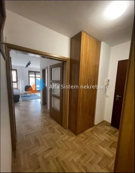 Rent, apartment, 36m², Kalenić Pijaca, Vračar Sve Podlokacije