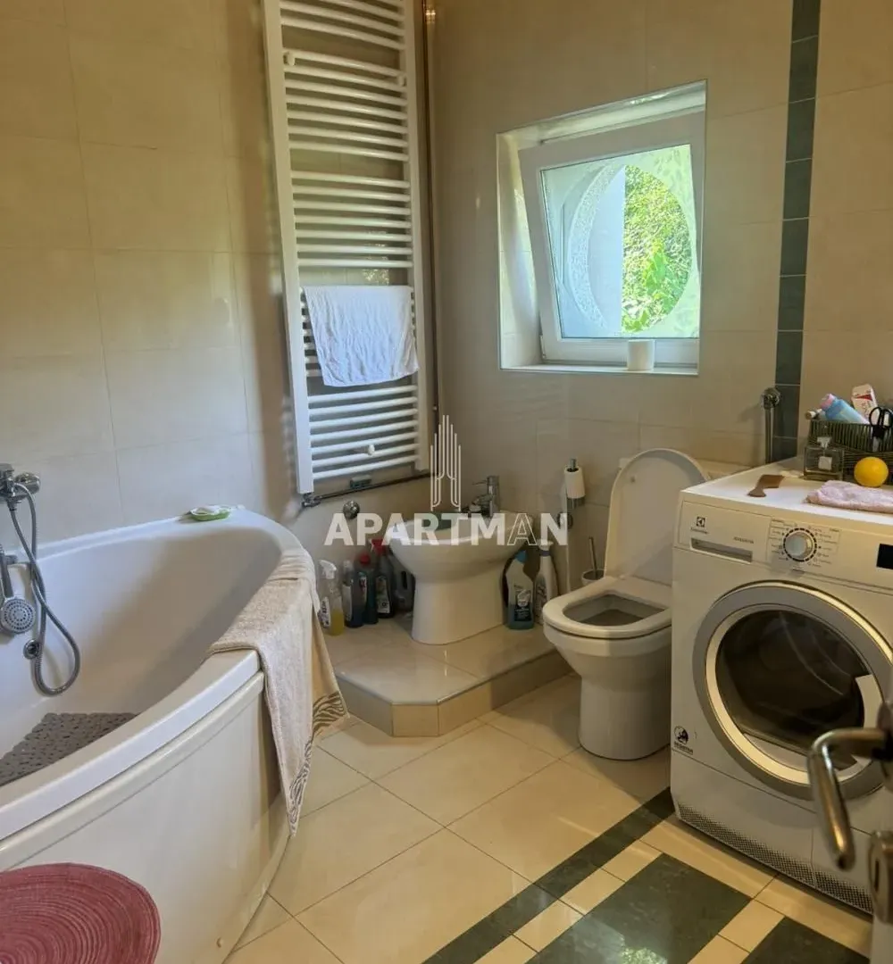 Sale, three bedroom apartment, 101m², Savski Venac, Beograd