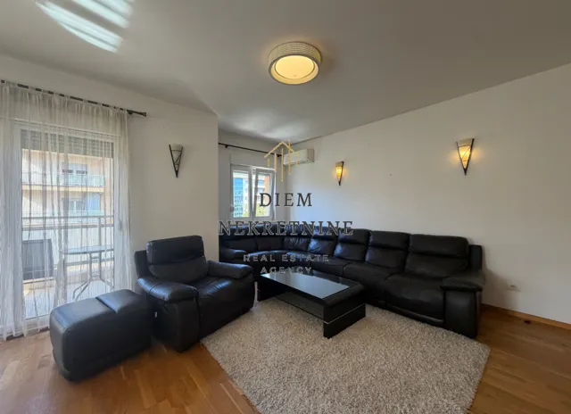 Rent, three bedroom apartment, 120m², City Kvart, Podgorica