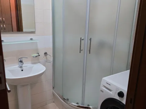 Prodaja, jednosoban stan, 40m², Stari Aerodrom, Podgorica - image 5