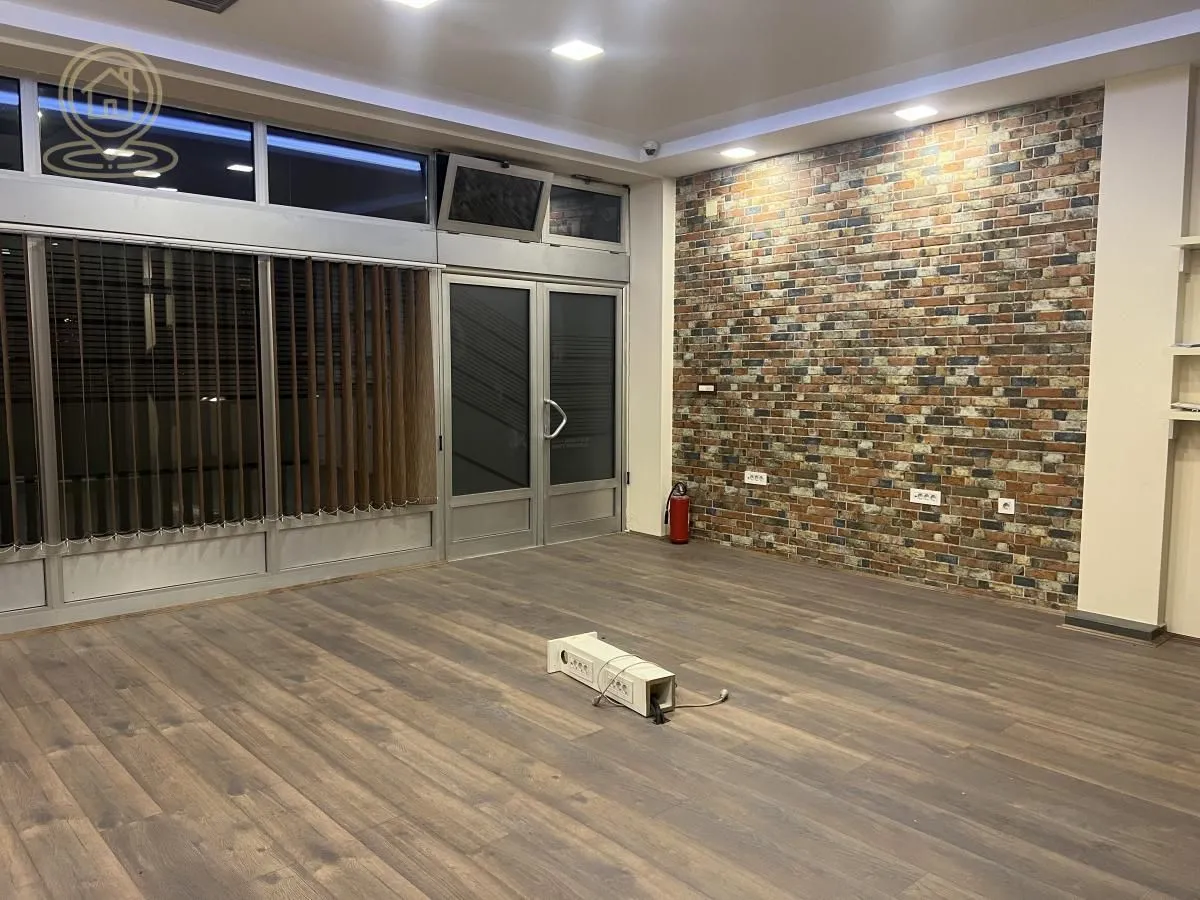 Sale, office space, 116m², Novo naselje, Novi Sad