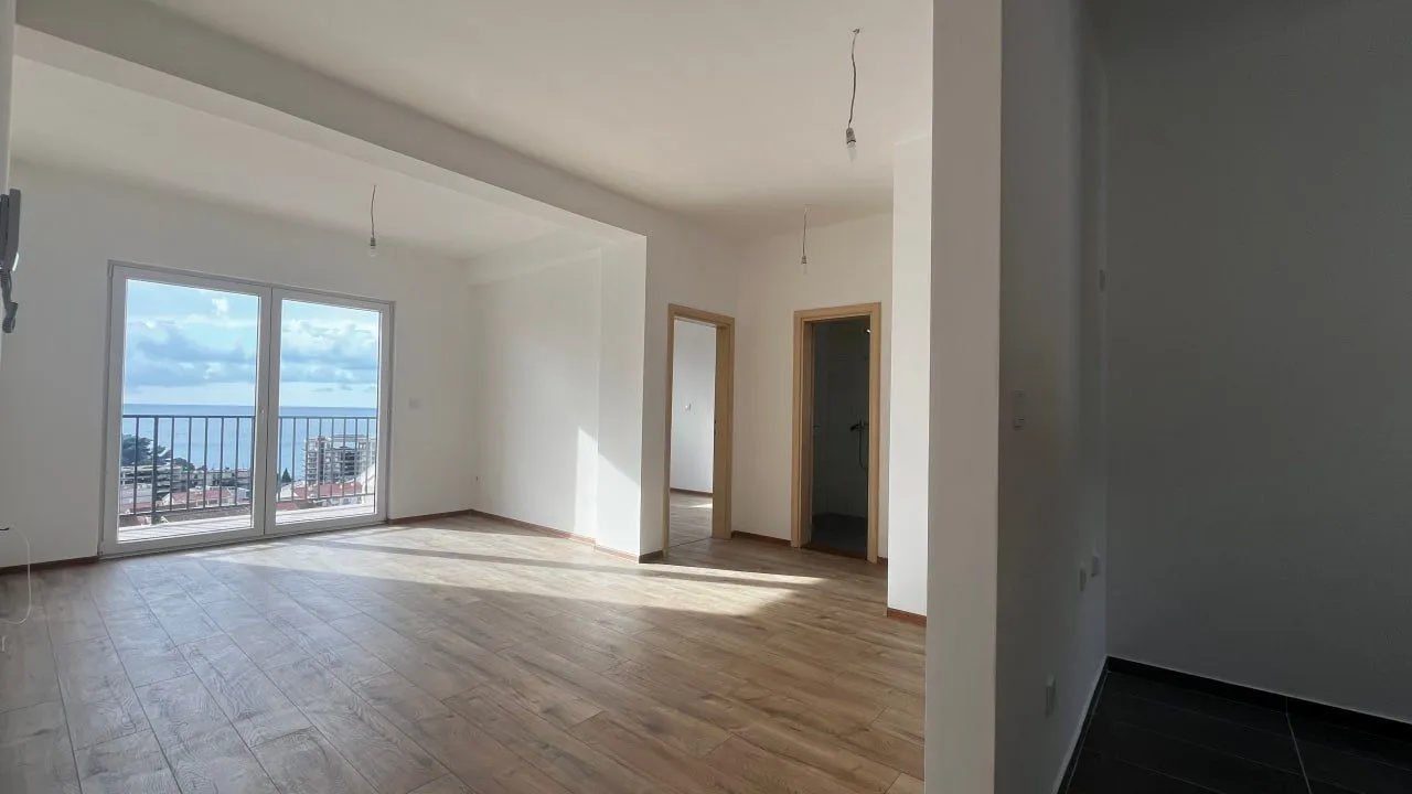 Sale, two bedroom apartment, 54m², Petrovac, Budva