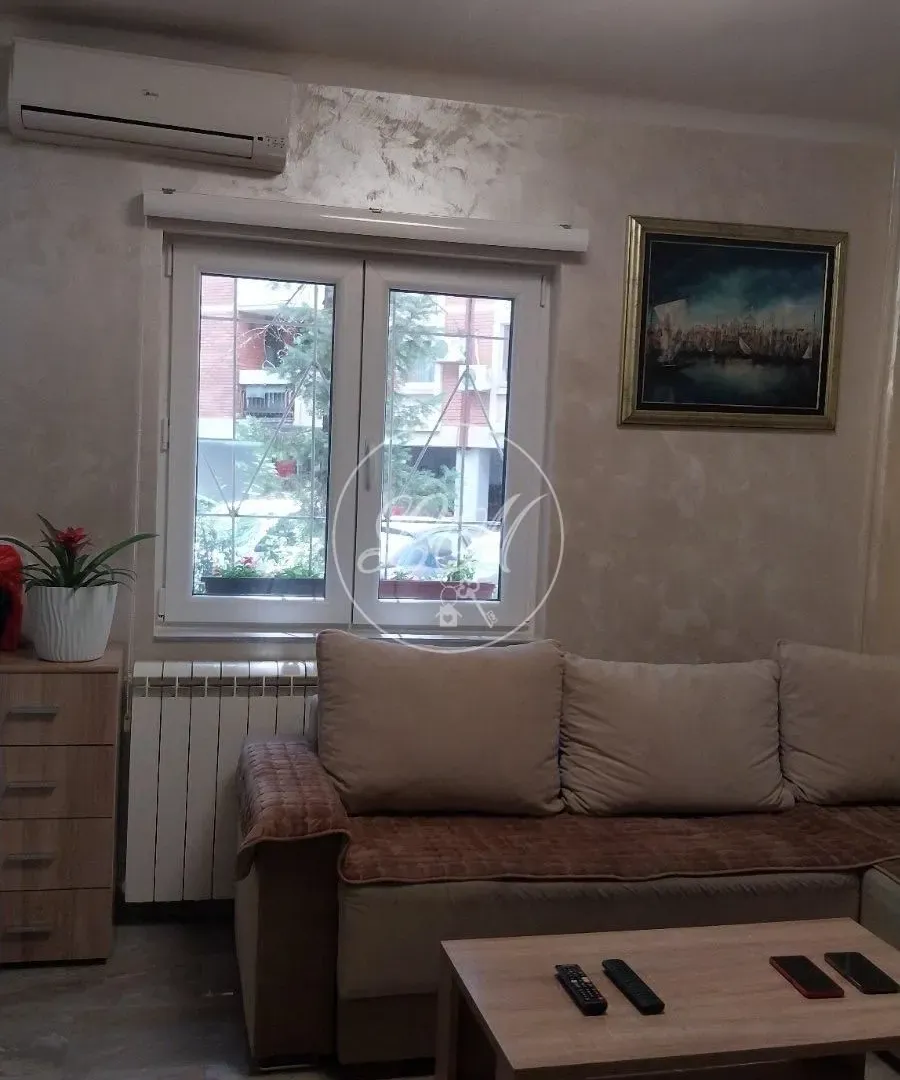 Prodaja, dvosoban stan, 37m², Zemun Centar, Zemun Sve Podlokacije