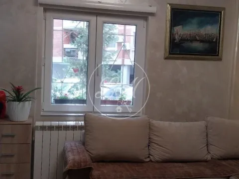 Sale, two bedroom apartment, 37m², Zemun Centar, Zemun Sve Podlokacije - image 8