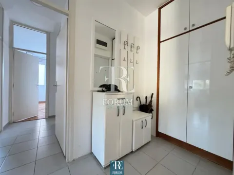 Izdavanje, dvosoban stan, 65m², Pobrežje, Podgorica - image 7