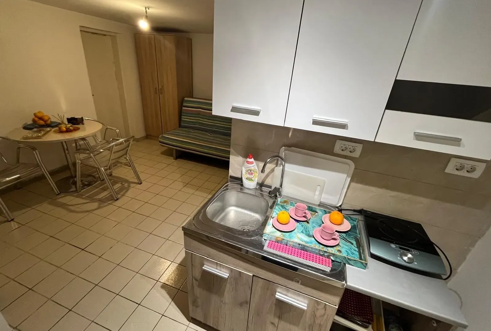 Izdavanje, jednosoban stan, 42m², Budva, Crna Gora