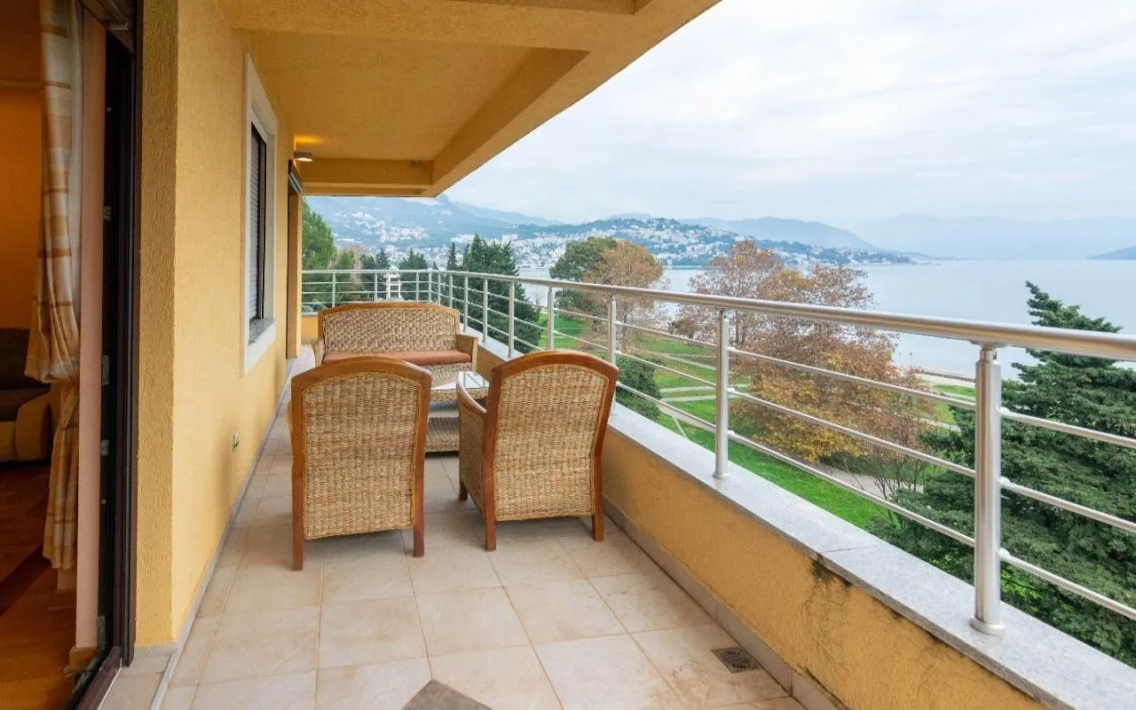 Prodaja, jednosoban stan, 60m², Igalo, Herceg Novi