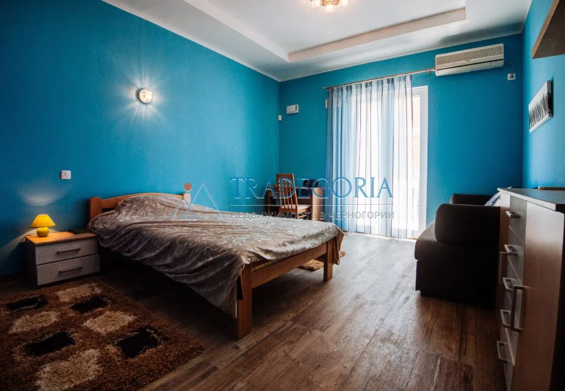 Prodaja, kuća, 265m², Dobra Voda, Bar
