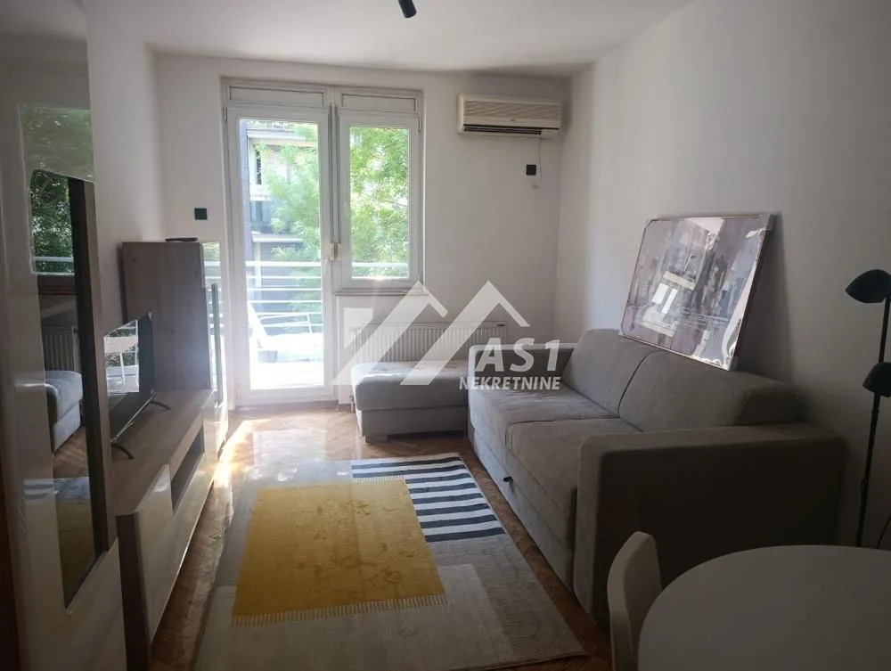 Rent, two bedroom apartment, 55m², Bulevar Oslobodjenja, Novi Sad Sve Podlokacije