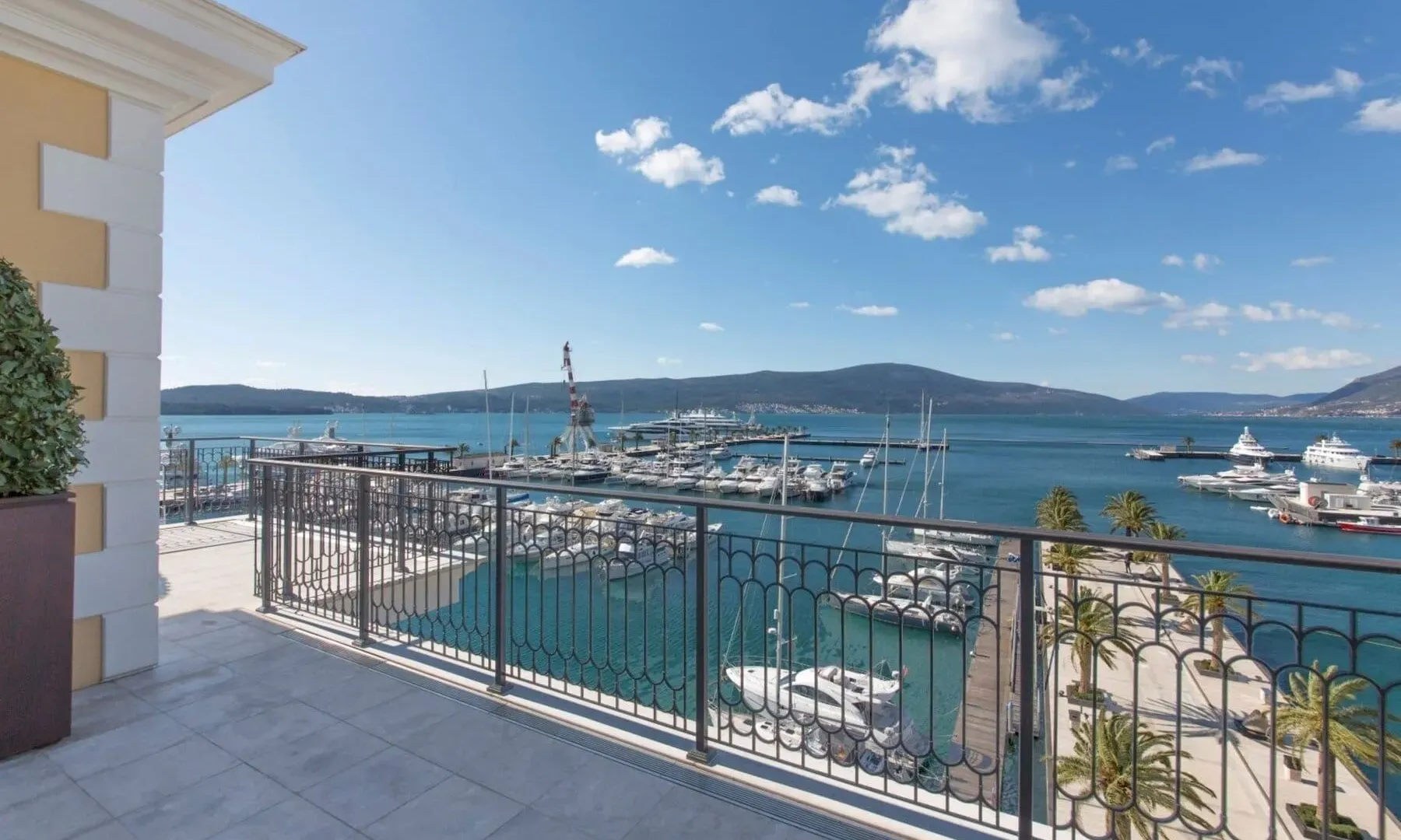 Sale, three bedroom apartment, 236m², Porto Montenegro, Tivat